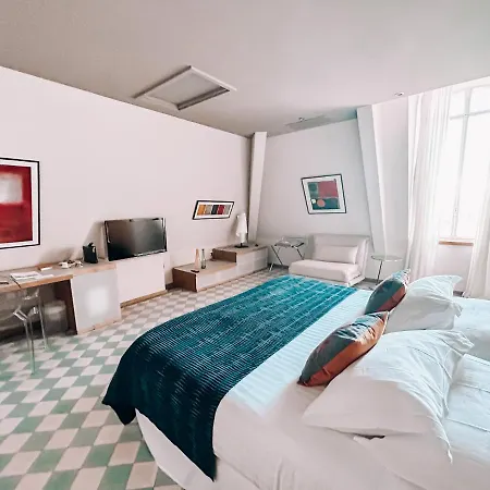 Chateau Valmy - Teritoria Bed & Breakfast 2*