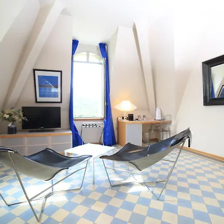 Chateau De Valmy - D'hotes Frühstückspension 4*