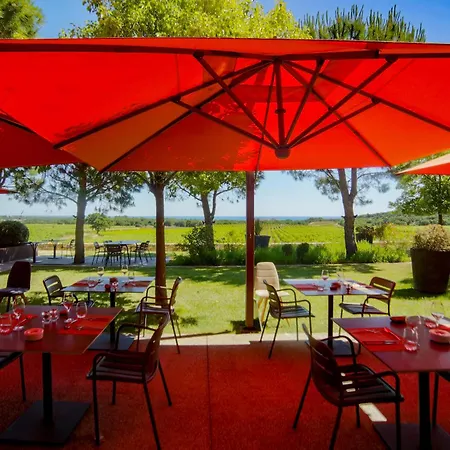 Oda ve Kahvaltı Chateau De Valmy - D'hotes 4*